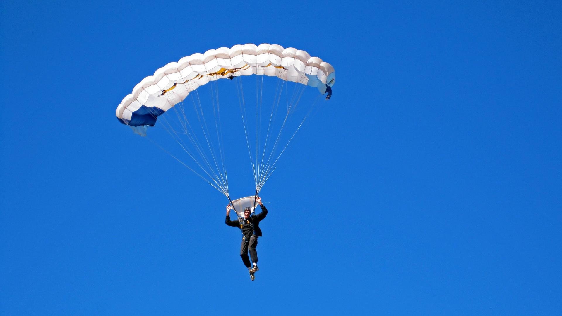 纳达尔强势回归 红土赛场再显王者风范